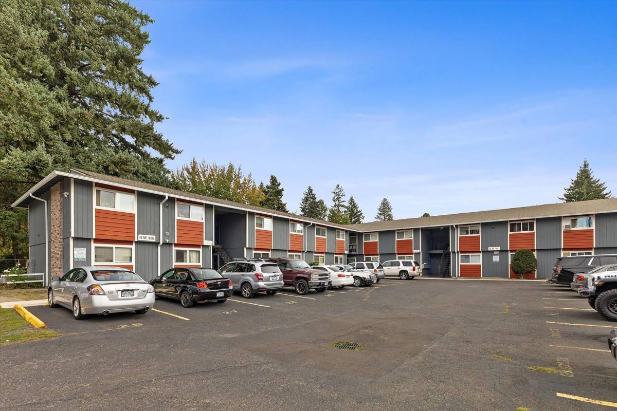 Apartment for rent at 16005 E Burnside St, Portland, OR 97233