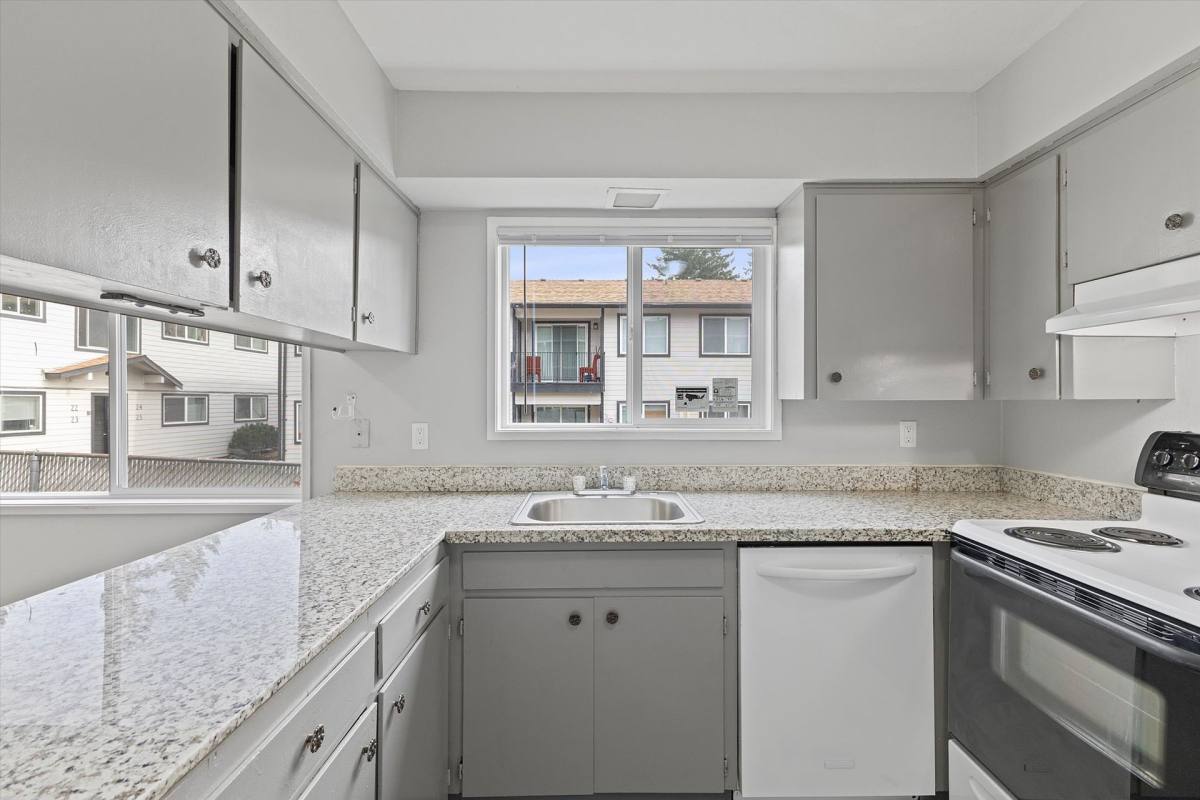 Apartment for rent at 16005 E Burnside St, Portland, OR 97233