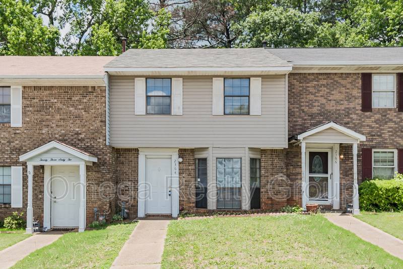 Townhouse for rent at 2364 Grayson Valley Circle, Birmingham, AL 35235