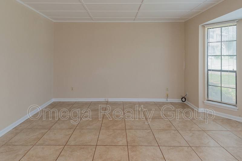 Townhouse for rent at 2364 Grayson Valley Circle, Birmingham, AL 35235