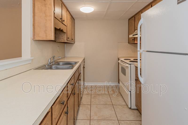 Townhouse for rent at 2364 Grayson Valley Circle, Birmingham, AL 35235