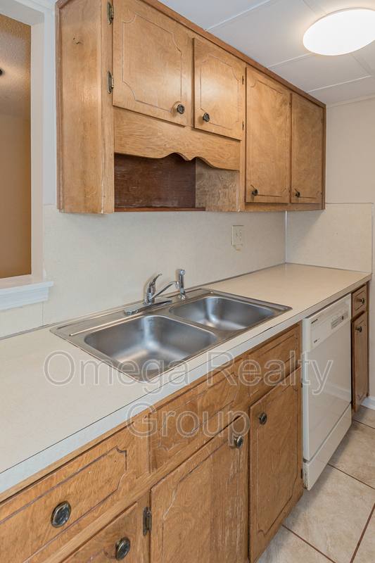 Townhouse for rent at 2364 Grayson Valley Circle, Birmingham, AL 35235
