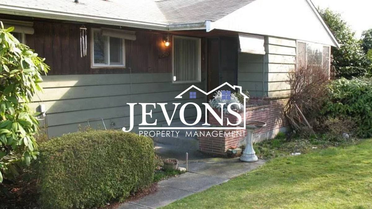 House for rent at 15242 29th Ave S, Seattle, WA 98188