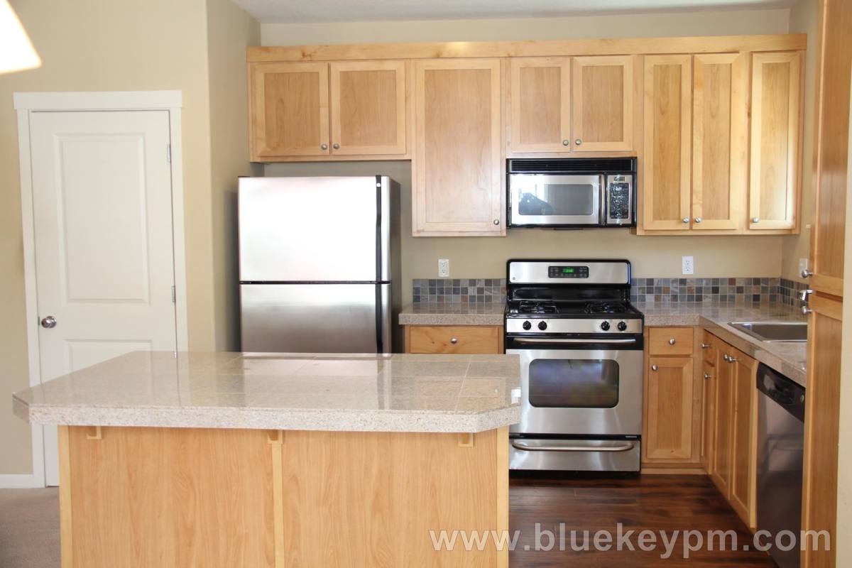 Townhouse for rent at 22862 SW Forest Creek Dr, Sherwood, OR 97140
