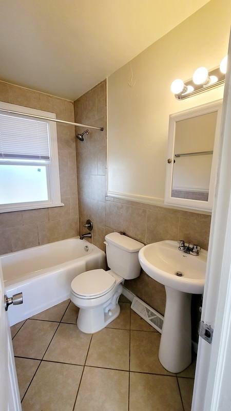 House for rent at 3811 Larry St, Richmond, VA 23222