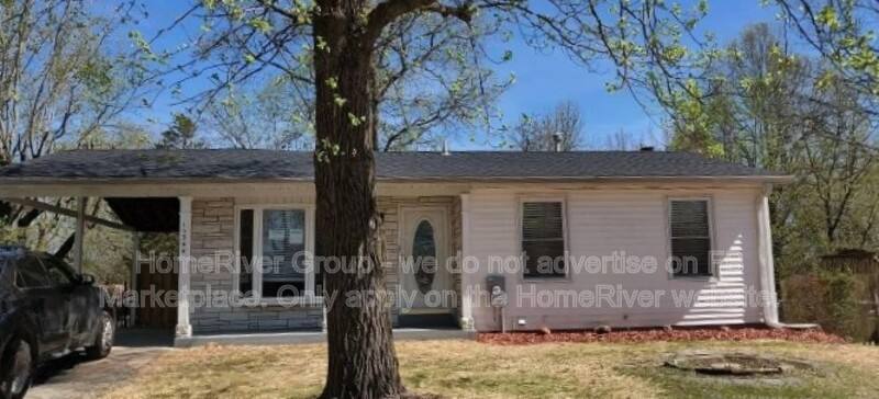 House for rent at 12344 Spanish Pond Rd, Saint Louis, MO 63138