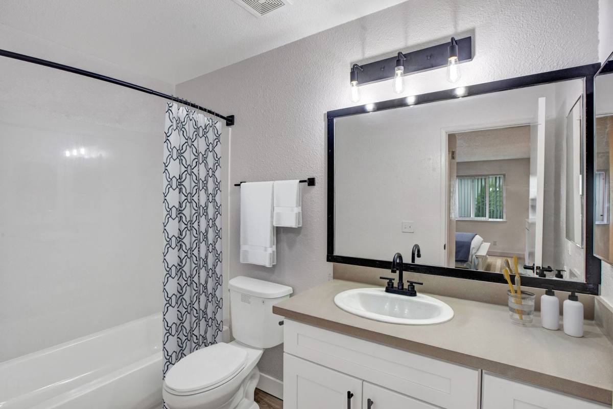 Apartment for rent at 5737 Angelina Ave, Carmichael, CA 95608