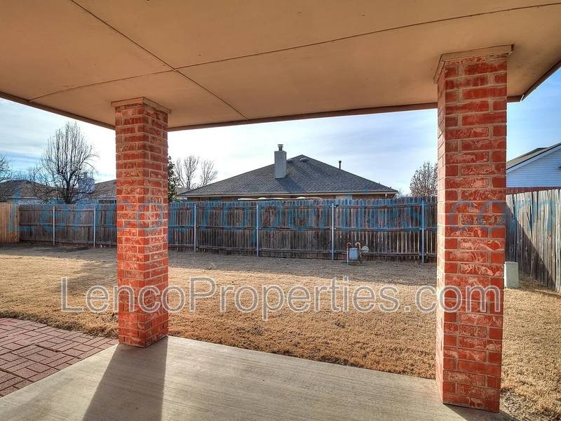 House for rent at 1716 Briarcreek, Norman, OK 73071