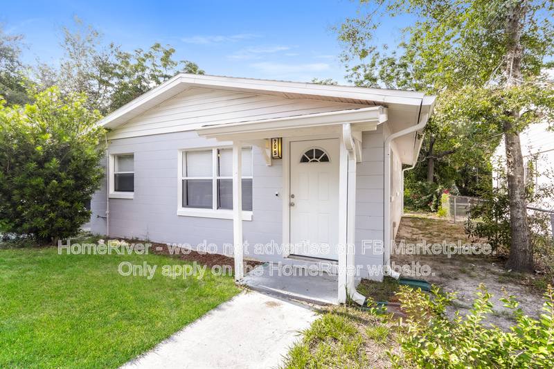House for rent at 705 W 9th St, Lakeland, FL 33805