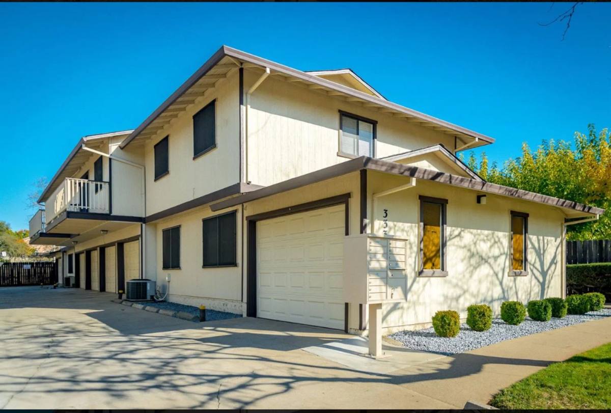 Apartment for rent at 3337-3339 La Canada Dr, Shingle Springs, CA 95682