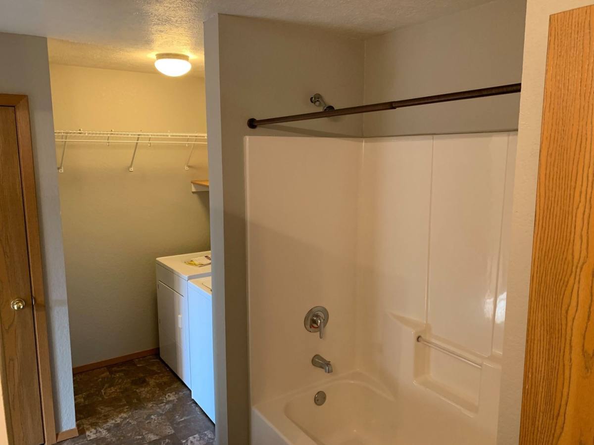 Apartment for rent at 615 E Brian St, Tea, SD 57064