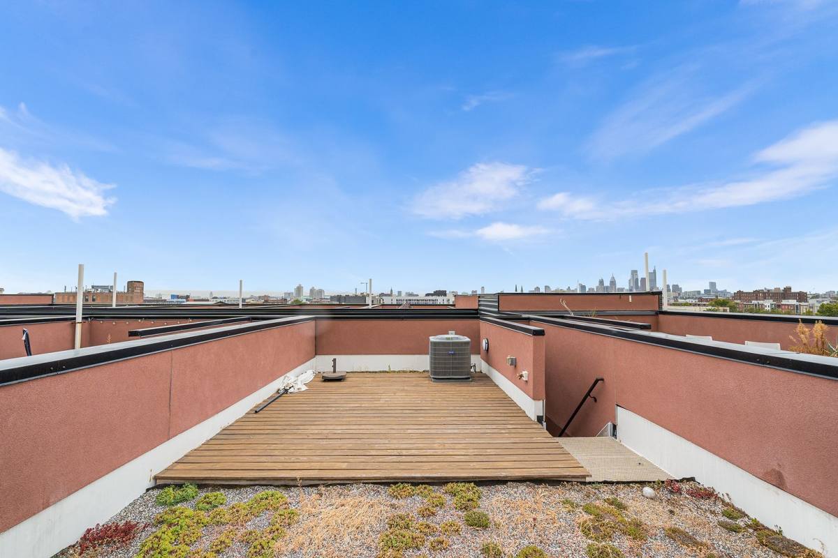 Townhouse for rent at 20007 N Philip St #B, Philadelphia, PA 19122