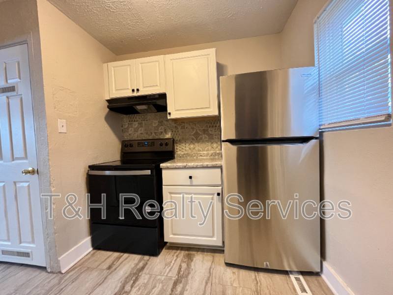 Apartment for rent at 4924 Farrington Ave, Indianapolis, IN 46201