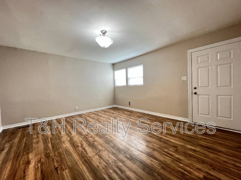 Apartment for rent at 4924 Farrington Ave, Indianapolis, IN 46201