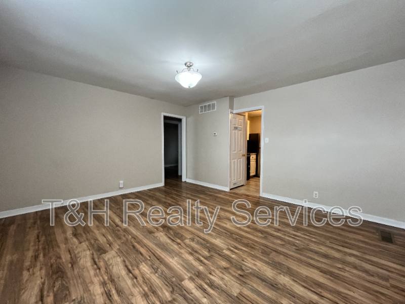 Apartment for rent at 4924 Farrington Ave, Indianapolis, IN 46201