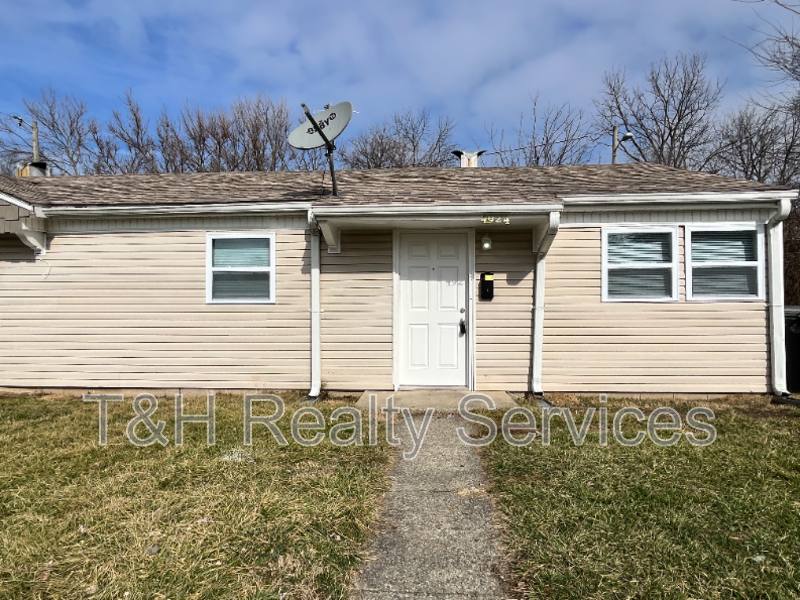 Apartment for rent at 4924 Farrington Ave, Indianapolis, IN 46201