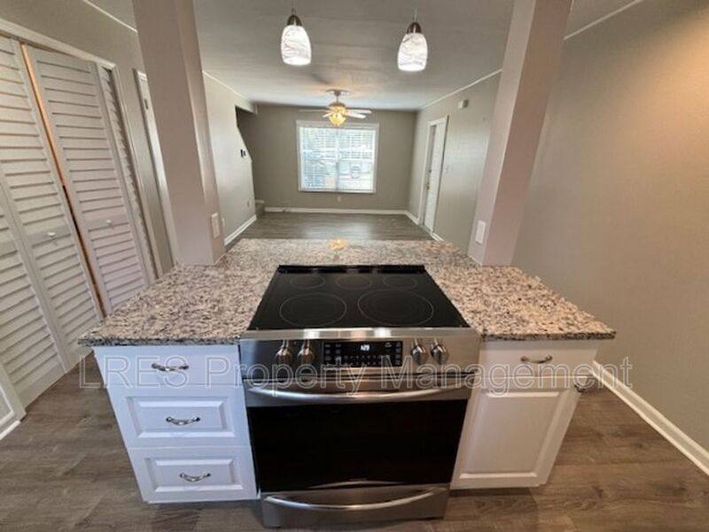 Townhouse for rent at 517 Carambola Ave, Altamonte Springs, FL 32714