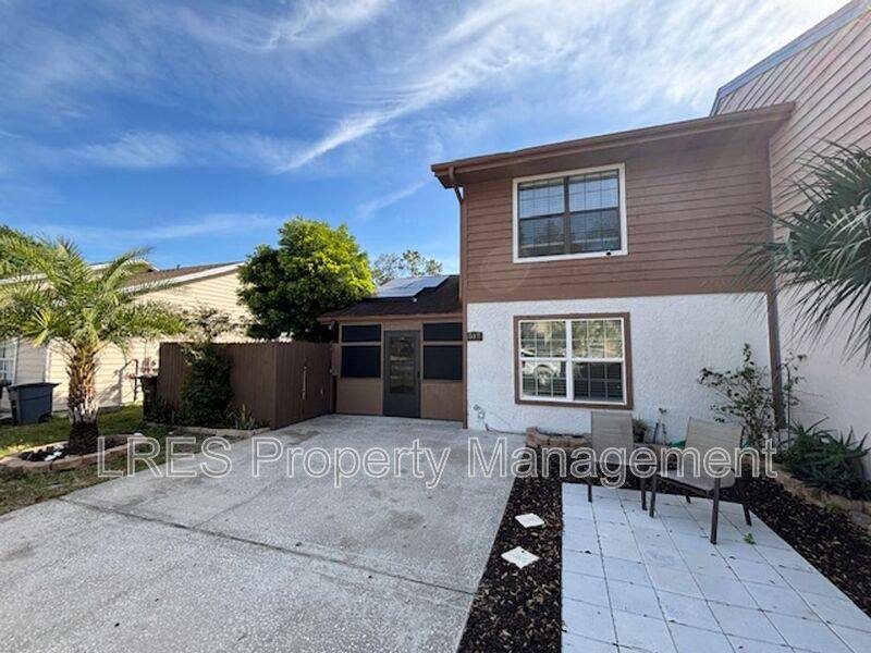 Townhouse for rent at 517 Carambola Ave, Altamonte Springs, FL 32714