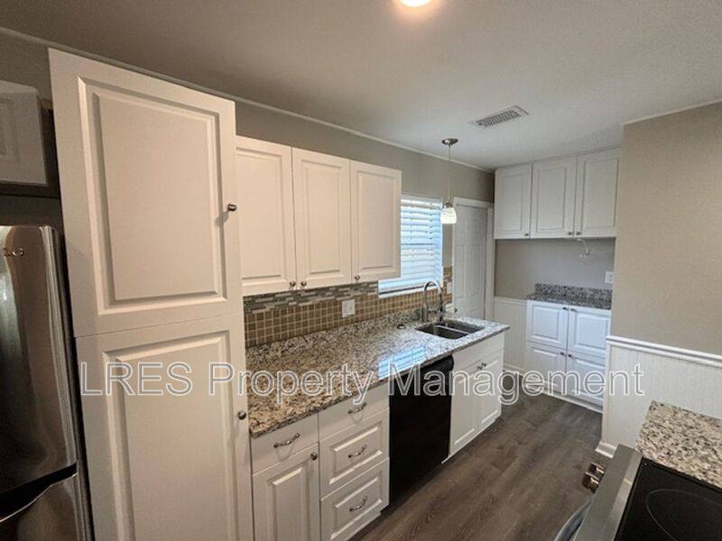 Townhouse for rent at 517 Carambola Ave, Altamonte Springs, FL 32714