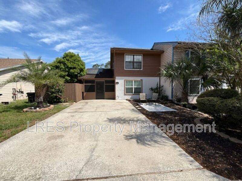 Townhouse for rent at 517 Carambola Ave, Altamonte Springs, FL 32714