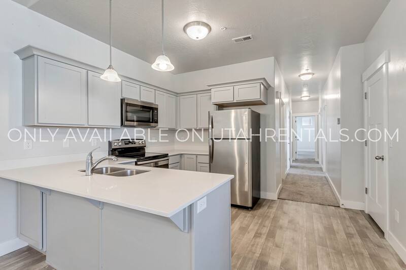 Condo for rent at 627 N Sun Peak Dr, Vineyard, UT 84059