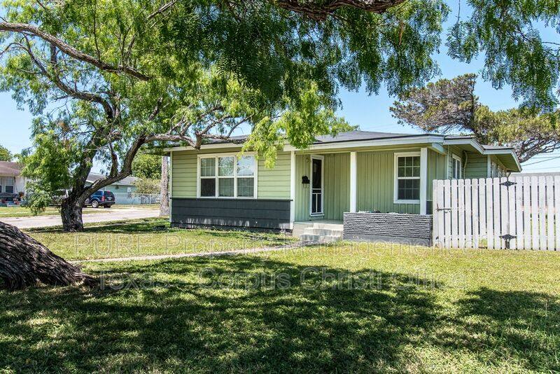 Apartment for rent at 5002 Bevly Dr #A, Corpus Christi, TX 78411