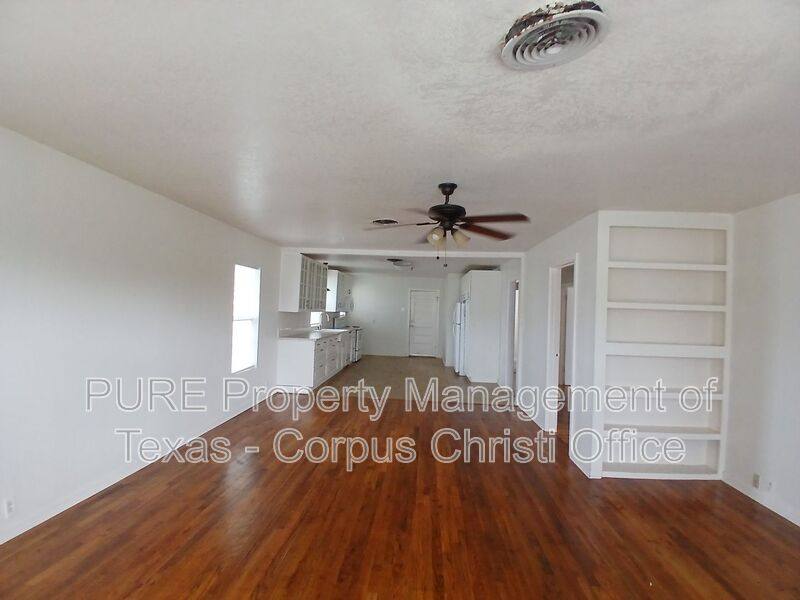 Apartment for rent at 5002 Bevly Dr #A, Corpus Christi, TX 78411