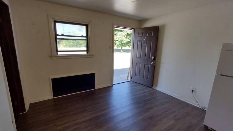 Apartment for rent at 2223 N Water St Extension - W07, Uhrichsville, OH 44683