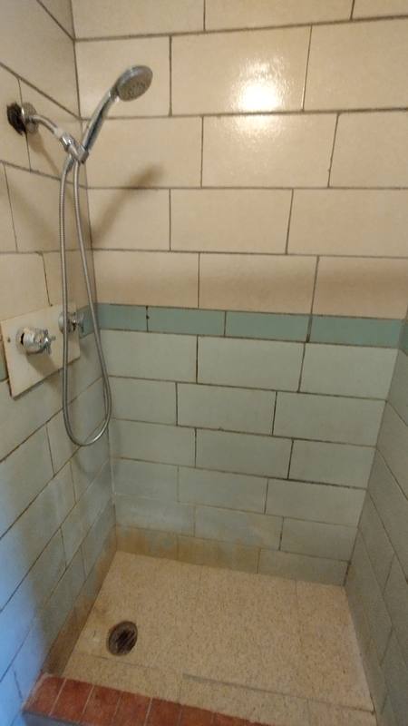 Apartment for rent at 2223 N Water St Extension - W07, Uhrichsville, OH 44683
