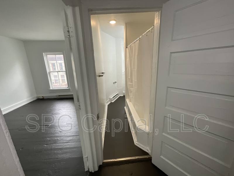 House for rent at 626 S Queen St, York, PA 17403