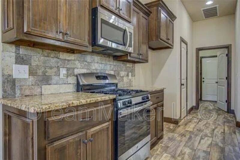 House for rent at 1712 Appaloosa Dr, Blanchard, OK 73010