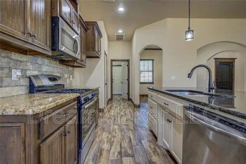 House for rent at 1712 Appaloosa Dr, Blanchard, OK 73010