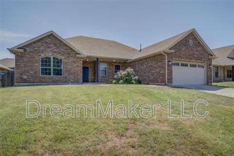 House for rent at 1712 Appaloosa Dr, Blanchard, OK 73010