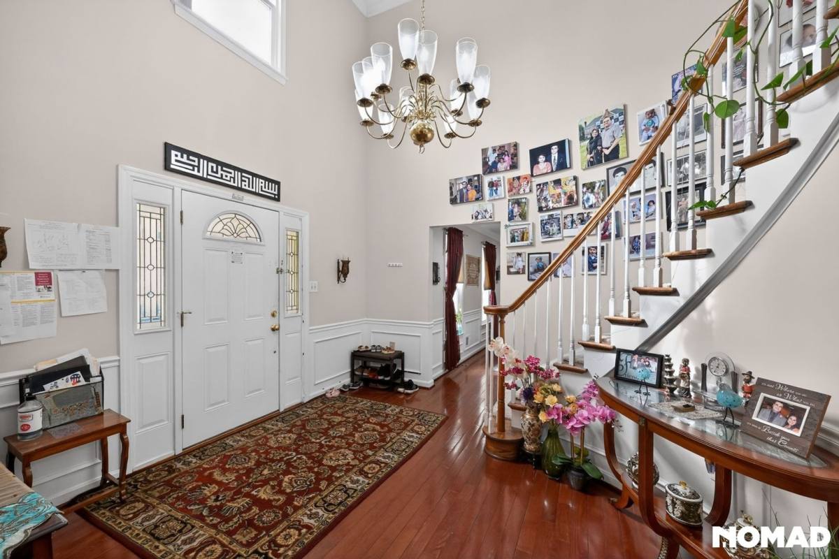 House for rent at 13648 Spinning Wheel Dr, Germantown, MD 20874