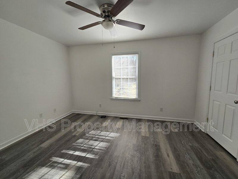 House for rent at 4 Daiseys Rest Rd, Washington, VA 22747