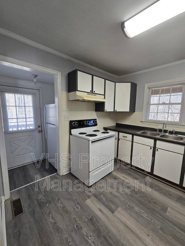 House for rent at 4 Daiseys Rest Rd, Washington, VA 22747