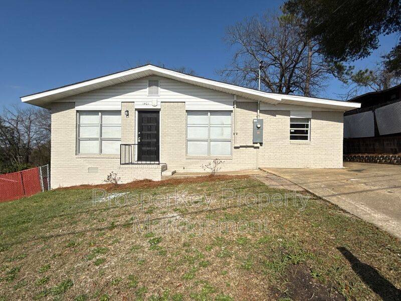House for rent at 1401 Coffee Court, Columbus, GA 31906