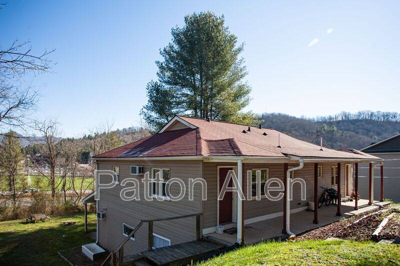 Apartment for rent at 180 Stadium View Dr #Y, Cullowhee, NC 28723