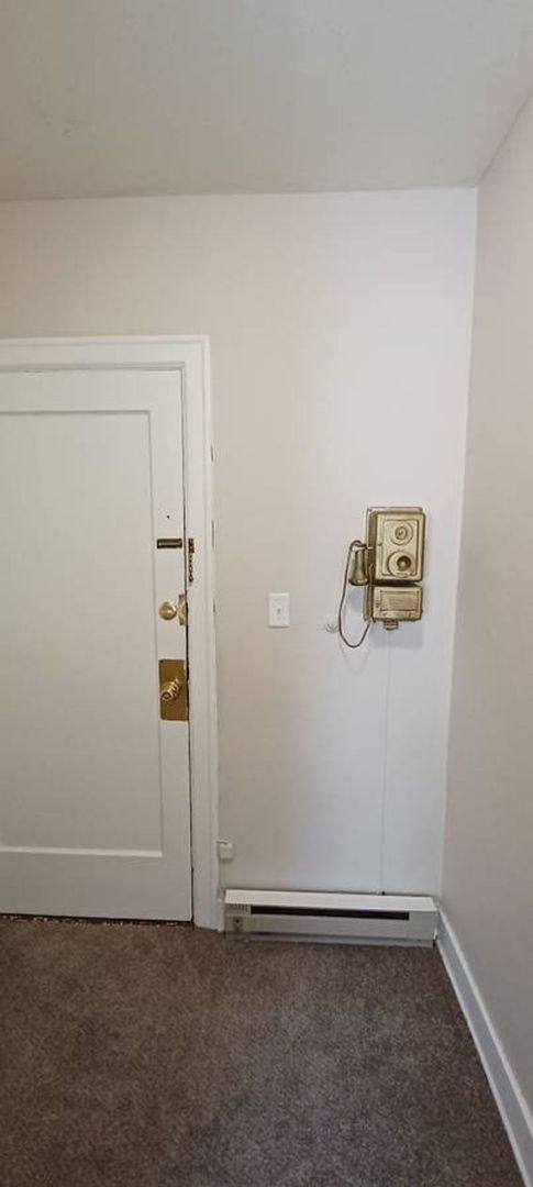 Apartment for rent at 6109 SE Belmont St, Portland, OR 97215