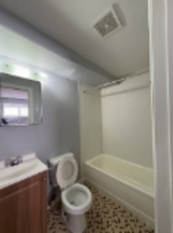 Apartment for rent at 270 E Nottingham Rd #1, Dayton, OH 45405