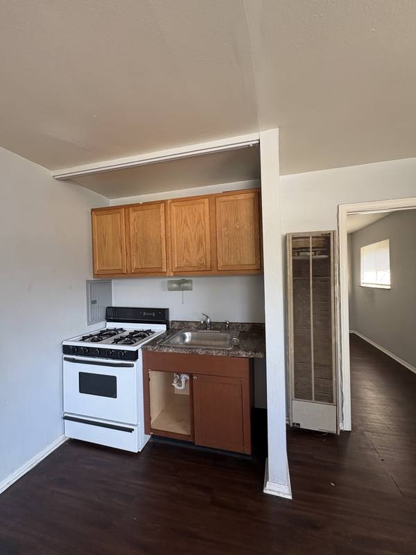 Apartment for rent at 274 E Nottingham Rd #6, Dayton, OH 45405