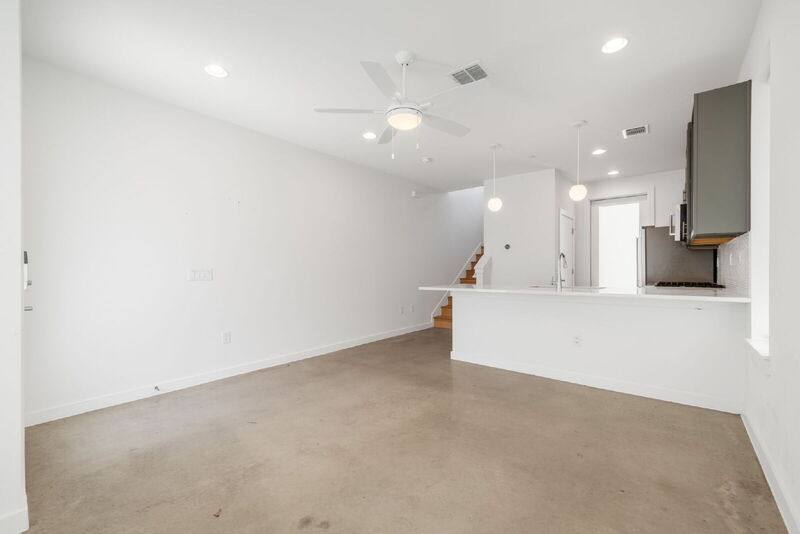 Townhouse for rent at 102 Tendick #401, San Antonio, TX 78209