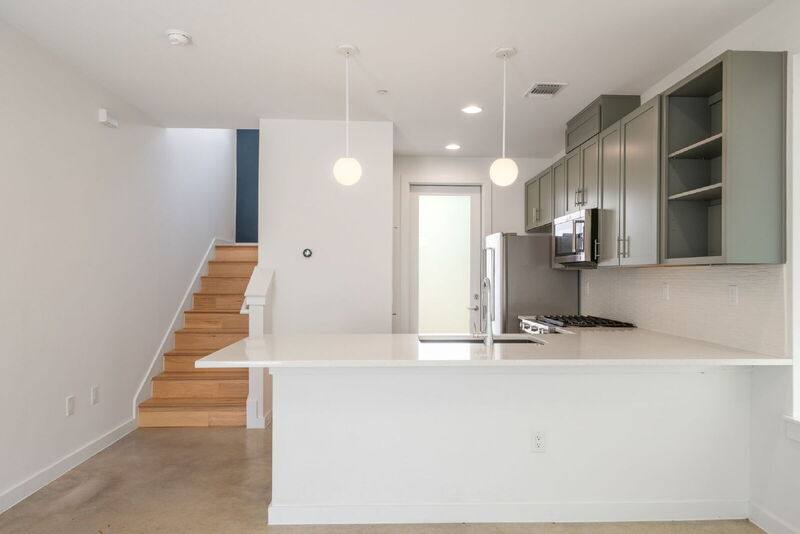Townhouse for rent at 102 Tendick #401, San Antonio, TX 78209