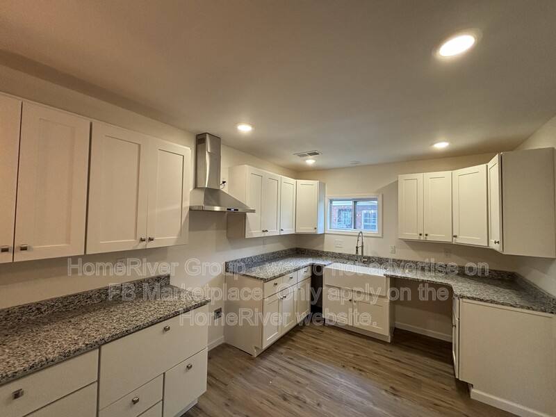 Townhouse for rent at 882 Maple Dr, Memphis, TN 38108