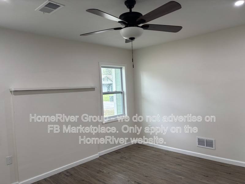 Townhouse for rent at 882 Maple Dr, Memphis, TN 38108