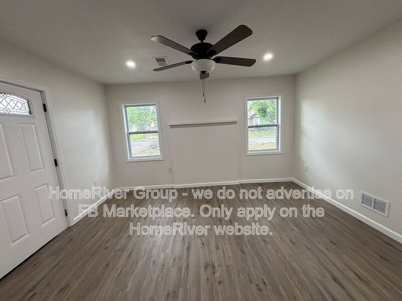 Townhouse for rent at 882 Maple Dr, Memphis, TN 38108