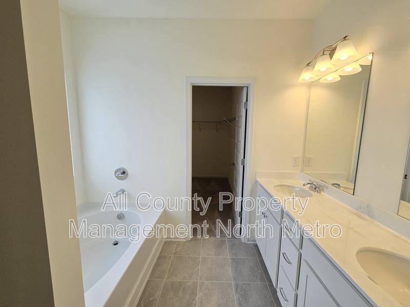 House for rent at 142 Hadley Way, Cartersville, GA 30120