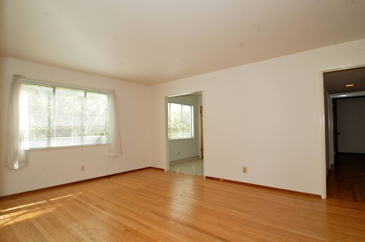 Apartment for rent at 2910 Fulton St, Berkeley, CA 94705