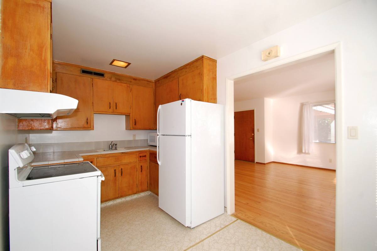 Apartment for rent at 2910 Fulton St, Berkeley, CA 94705
