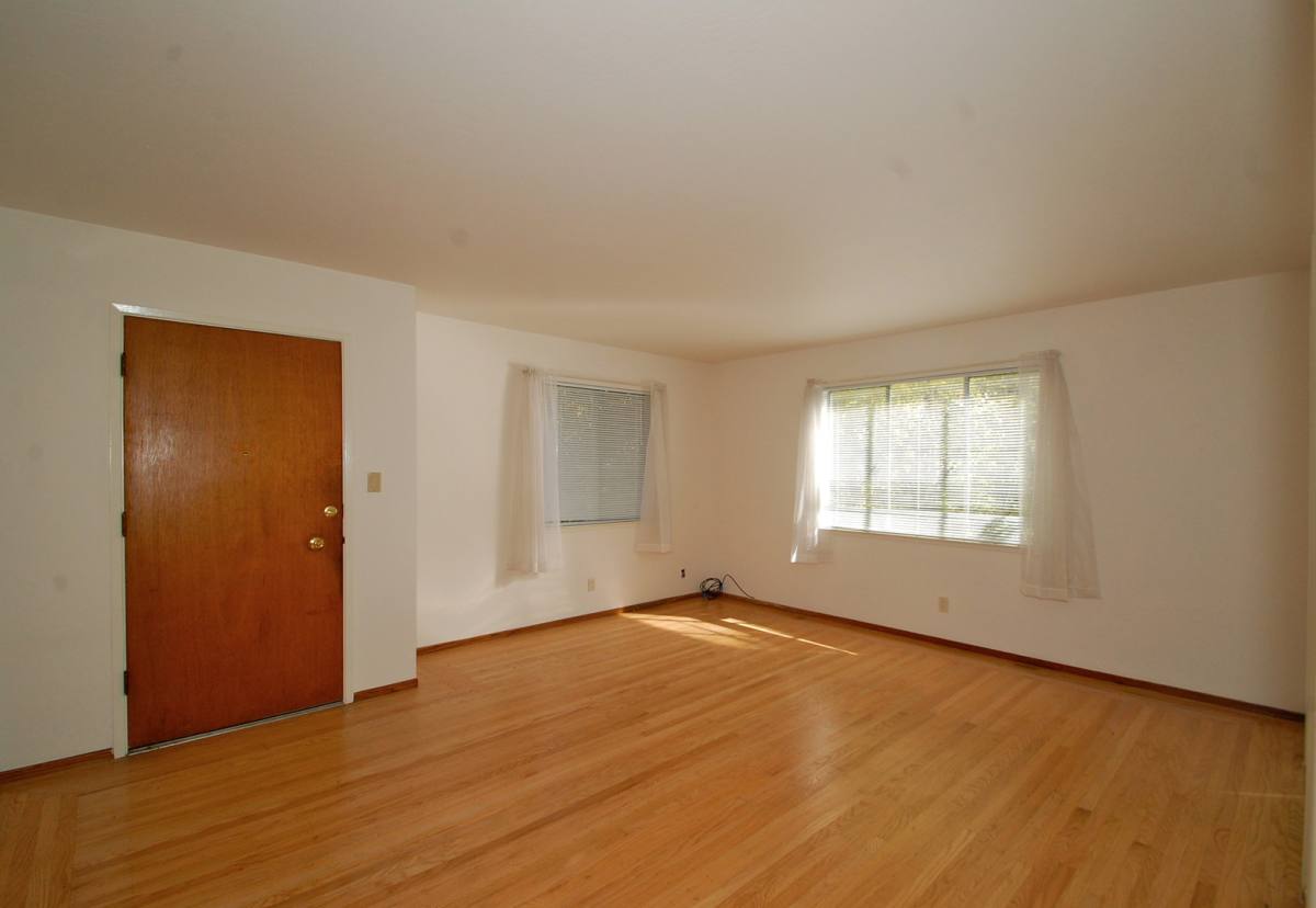 Apartment for rent at 2910 Fulton St, Berkeley, CA 94705
